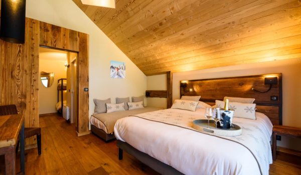 CHAMBRE_FAMILIALE_5_INTERIEUR CHAMBRE_FAMILIALE_5_INTERIEUR